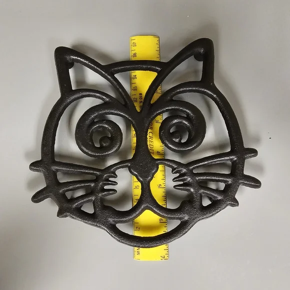 Black Cast Iron Cat Face Trivet 7"x7" - Picture 2 of 3